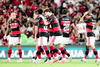 Samuel Lino brilha e Carrascal fecha: Flamengo derrota Botafogo 3-0