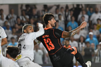 Santos busca encerrar jejum contra o Corinthians no Itaquerão