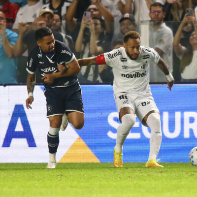 Santos empata com Remo na Vila e terá de vencer no jogo de volta