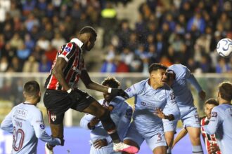 São Paulo empata com Bolívar em La Paz e deixa vaga em aberto