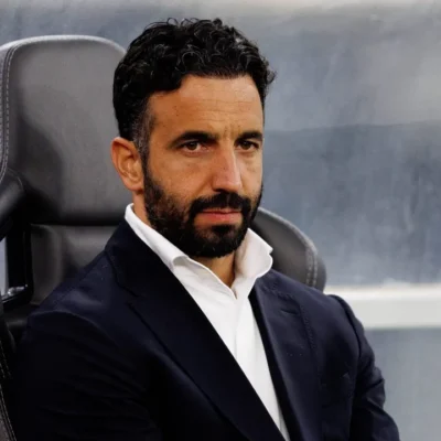 Serginho elogia Amorim e celebra estilo que honra tradição do Milan