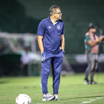 Sob pressão, Guarani demite técnico Elio Sizenando antes da rodada final