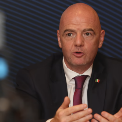 UEFA reprova Infantino e amplia pressão após recuo da FIFA