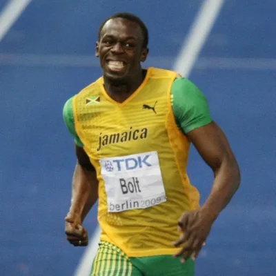 Usain Bolt surge na escalação do Wythenshawe FC para 2026/27