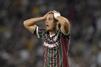 Vasco elimina Fluminense por 3 a 1 e avança às quartas da Copa do Brasil