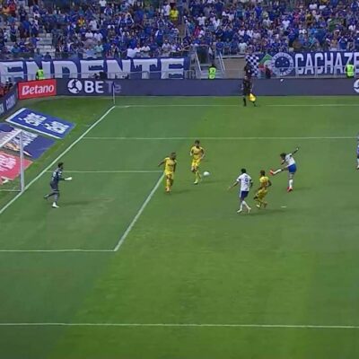 Wesley estreia com gol pelo Cruzeiro e agradece ao Corinthians