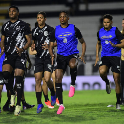 Zanardi elimina treinos em campo e leva Ponte para jogo contra Vila Nova