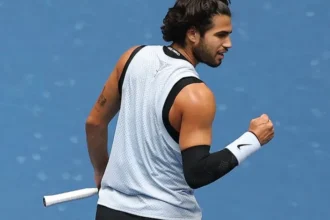 Alcaraz vence Tommy Paul em sets diretos e vai às quartas do US Open