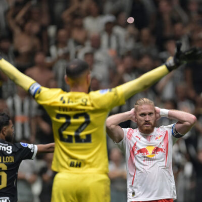 Atlético-MG aposta na estabilidade e vai ao ataque contra o Santos