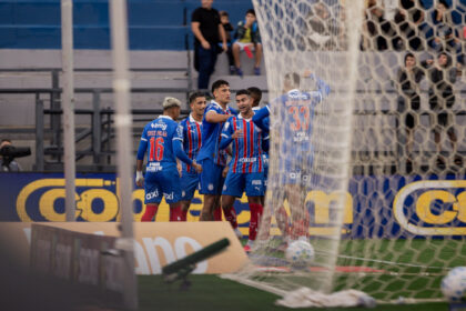 Bahia vira sobre Bragantino, vence por 3 a 2 e chega a 10 jogos sem perder