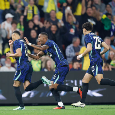 Brasil vence Austrália por 4 a 2 em Brisbane e testa opções ofensivas