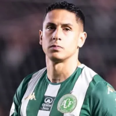 Bruno Tubarão retoma treinos e amplia opções da Chapecoense