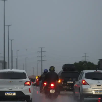 Ciclone e frente fria provocam instabilidade e chuvas em várias regiões