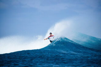 Cole Houshmand elimina Yago Dora e avança às semifinais em Fiji