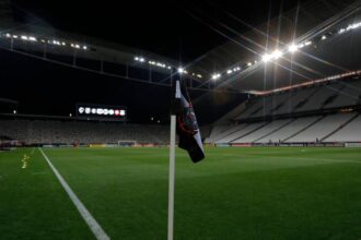 Corinthians busca reação contra Chapecoense na Neo Química Arena