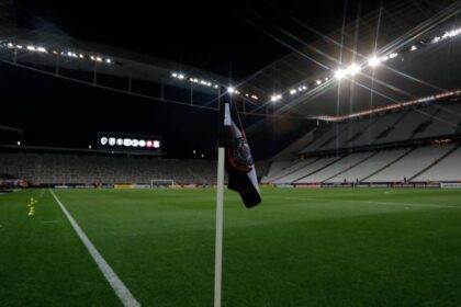 Corinthians busca reação contra Chapecoense na Neo Química Arena