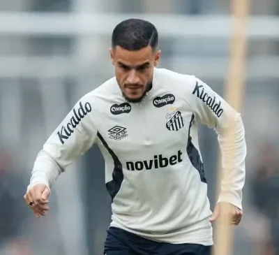 Coutinho treina com o Santos e pode reforçar time no clássico
