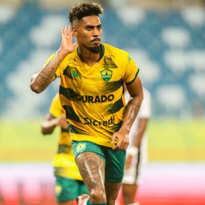 Cuiabá ajusta defesa e goleia Athletic por 3 a 0 na Arena Pantanal