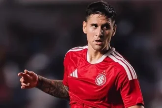 Estudiantes avança por Rodrigo Villagra, volante do Internacional