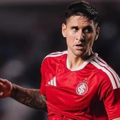 Estudiantes avança por Rodrigo Villagra, volante do Internacional
