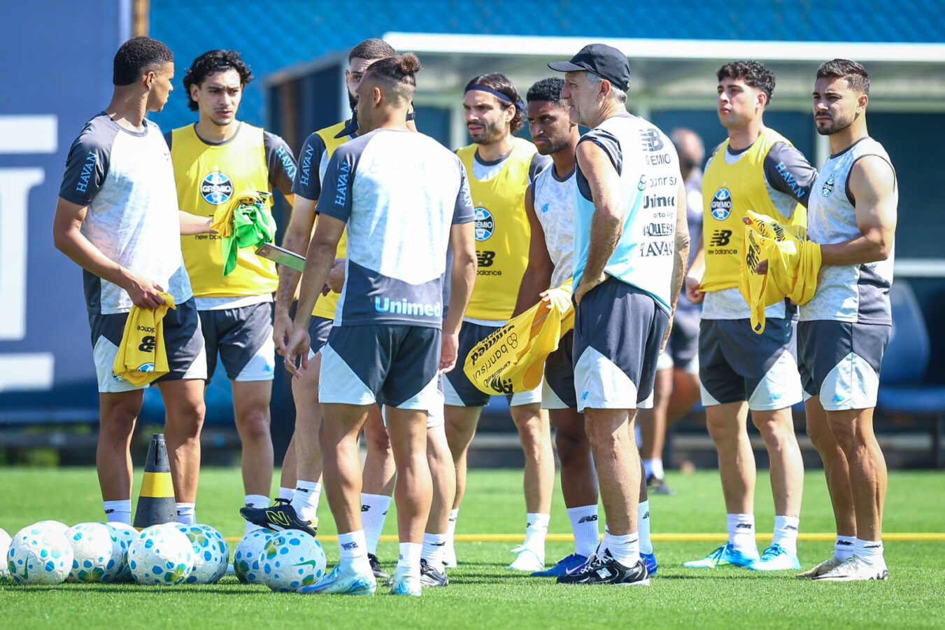 Grêmio faz último teste no CT Luiz Carvalho antes do duelo com o Remo