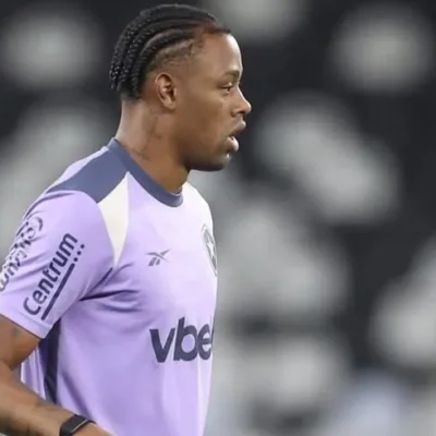 Kaio Pantaleão ganha ritmo e vira opção para Botafogo em outubro
