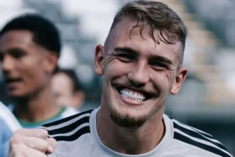 Léo Linck salva Estrela Amadora com defesa espetacular