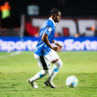 Luís Castro avalia opções do ataque do Grêmio contra o Vasco