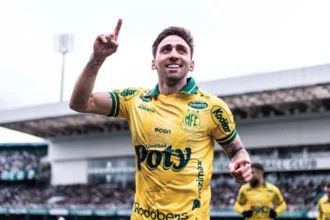 Mirassol vira e vence Coritiba por 2 a 1; acaba jejum no Brasileiro