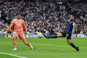 Mourinho questiona escolha de melhor e exalta Courtois após Real 2×1