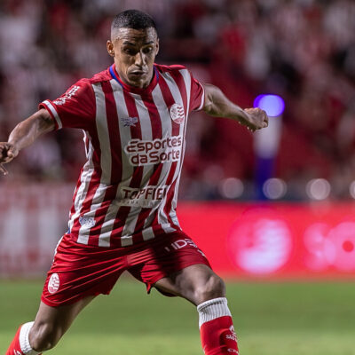 Náutico perde para América-MG; Arnaldo é ausência contra o Operário