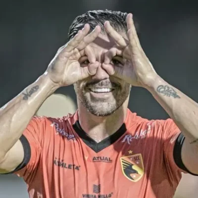 Nenê Bonilha decide e garante 1 a 0 do Santa Catarina sobre Blumenau