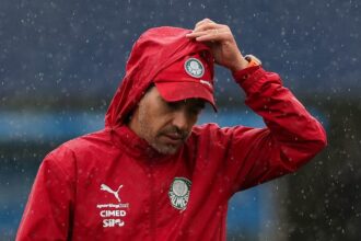 Palmeiras altera time e poupa jogadores para enfrentar o São Paulo