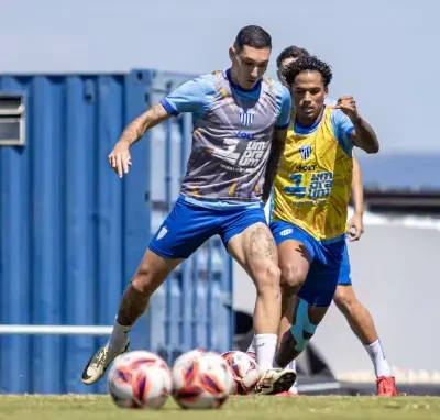 Paulo Vitor convoca Avaí e pede foco total no clássico contra o Criciúma