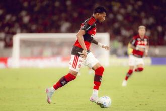 Plata volta ao Flamengo após fracasso de negociação com Dínamo Moscou