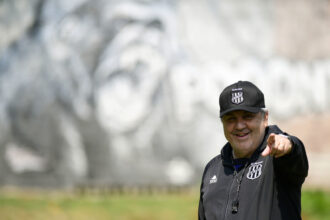 Ponte Preta: Kleina deve manter time que quebrou jejum na Série B