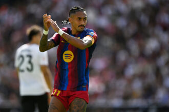 Raphinha amplia sequência e soma seis gols; Barça mantém 100%