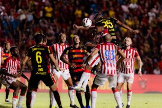 Reformulados, Sport e Náutico duelam nos Aflitos neste sábado