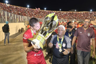Sergipe anuncia Victor Massaia como reforço para 2027; mira bicampeonato