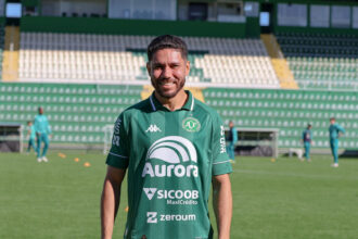Sport acelera negociação e se aproxima de Neto Pessoa
