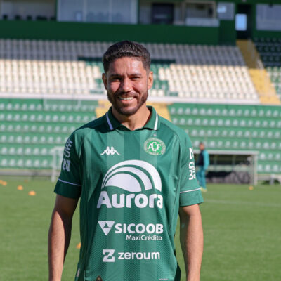 Sport acelera negociação e se aproxima de Neto Pessoa