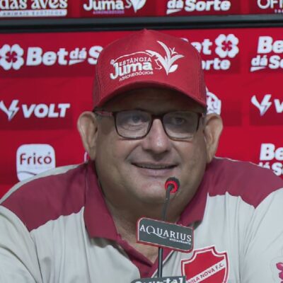 Vila Nova derrota Goiás por 2 a 0; Guto provoca Tadeu e exalta torcida