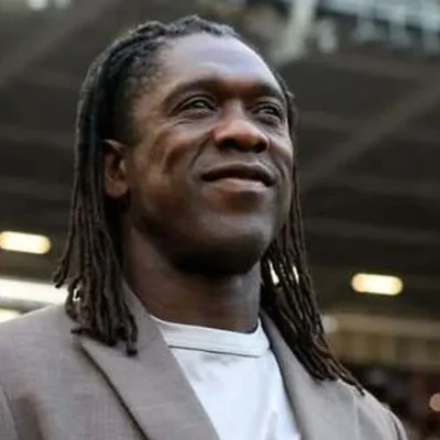 Corinthians anuncia Seedorf como novo técnico até dezembro de 2027
