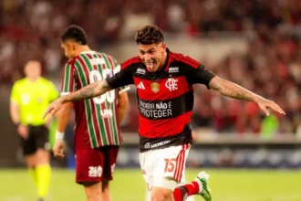 Flamengo mantém a liderança do Brasileirão após rodada de clássicos