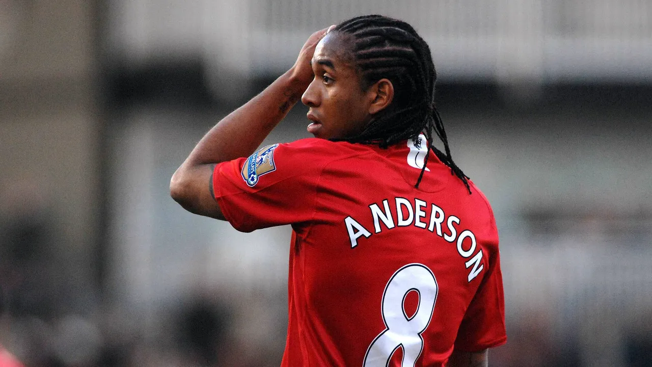 Anderson pede contratação de Vinícius Júnior para ressuscitar o United