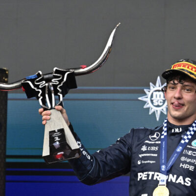 Antonelli vence em Austin e praticamente assegura título da F1