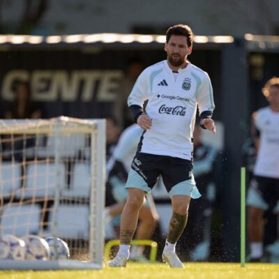 Argentina inicia era pós-Messi e testa candidatos à camisa 10