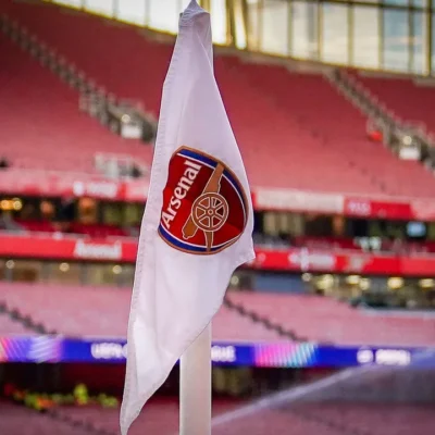 Arsenal desiste de ampliar Emirates para 80 mil e manterá capacidade de 60.704