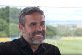 Artur Jorge anuncia plano até 2030 e metas ambiciosas para o Cruzeiro