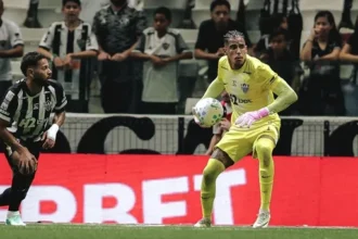 Atlético-MG bate Bragantino 1 a 0; Bernard marca e Delfim brilha